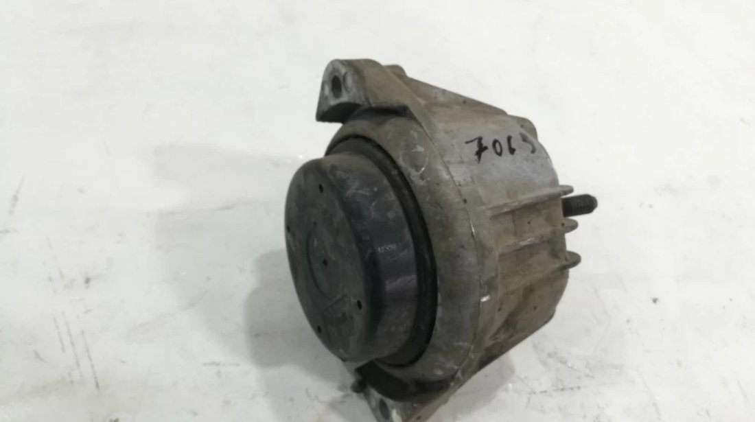 Tampon motor Bmw Seria 3 E90 / E92 An 2006 2007 2008 2009 cod 13981112 motorizare 2.0 D