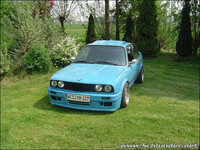 Click image for larger version

Name:	blue e30 (3).jpg
Views:	49
Size:	112.2 KB
ID:	366577