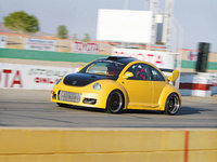 Click image for larger version

Name:	eurp_0712_05_z_vw_beetle_driveby.jpg
Views:	187
Size:	57.8 KB
ID:	430997