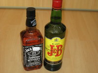Vând whiskey Jack Daniels si J&B la 70cl, 40ron/sticla - Forum 4Tuning