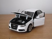 Click image for larger version

Name:	WELLY AUDI A4 2009 4.JPG
Views:	35
Size:	394.6 KB
ID:	1969449