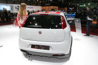 Click image for larger version

Name:	abarth-grande-punto-supersport-al-salone-di-ginevra-2009_6.jpg
Views:	268
Size:	59.2 KB
ID:	847840