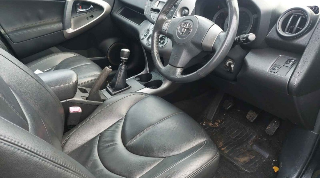 Timonerie Toyota RAV 4 2008 SUV 2.2 DIESEL 136Hp