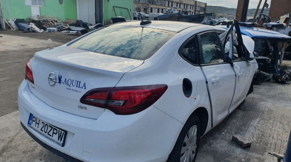 Torpedou Opel Astra J 2017 berlina 1.6 cdti