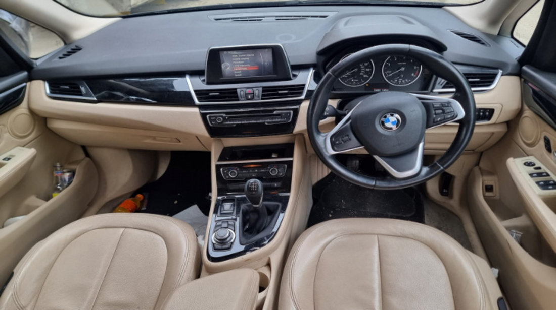 Trager BMW F45 2015 Minivan 1.5