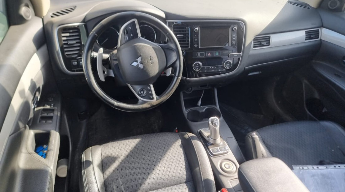 Trager Mitsubishi Outlander 2014 SUV 2.0 benzina + hybrid 4B11