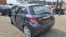 Trager Toyota Yaris 2012 hatchback 1.3 benzina