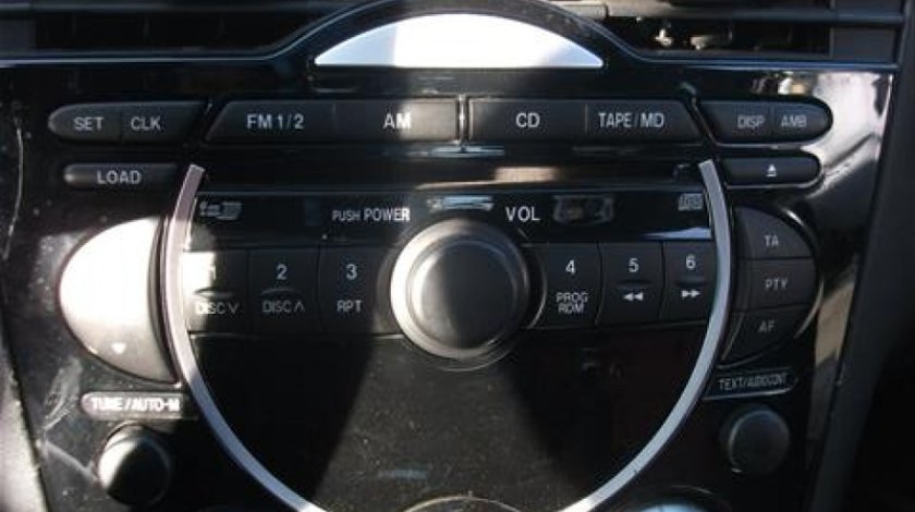 Unitate CD Player + magazie interna 6CDcomenzi climatizare Mazda RX 8 An 2005192 cp