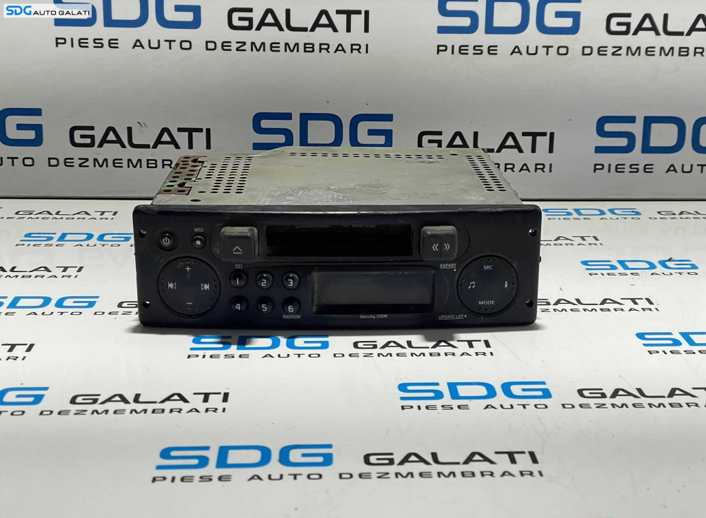 Unitate Radio cu Caseta Dacia Logan 1 2004 - 2012 Cod 8200354517 8200354517T [L2723]