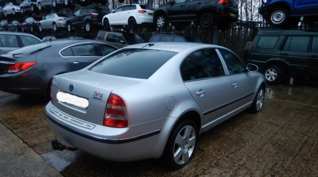 Usa dreapta fata Skoda Superb 2007 Berlina 2.5 TDI