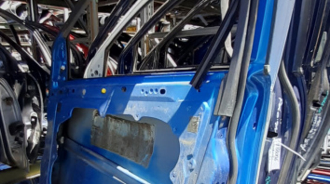 Usa / Portiera Dreapta,fata,Albastru Ford FOCUS Mk 2 2004 - 2012