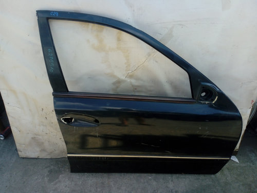 Usa / Portiera Dreapta,fata Mercedes-Benz E-CLASS (W211) 2002 - 2009