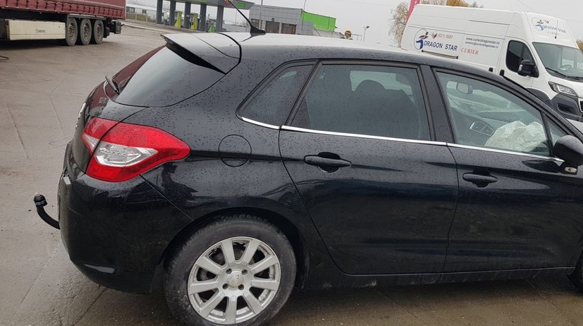 Usa stanga fata Citroen C4 B7 1.6 Hdi 9hp 92 cai 2012