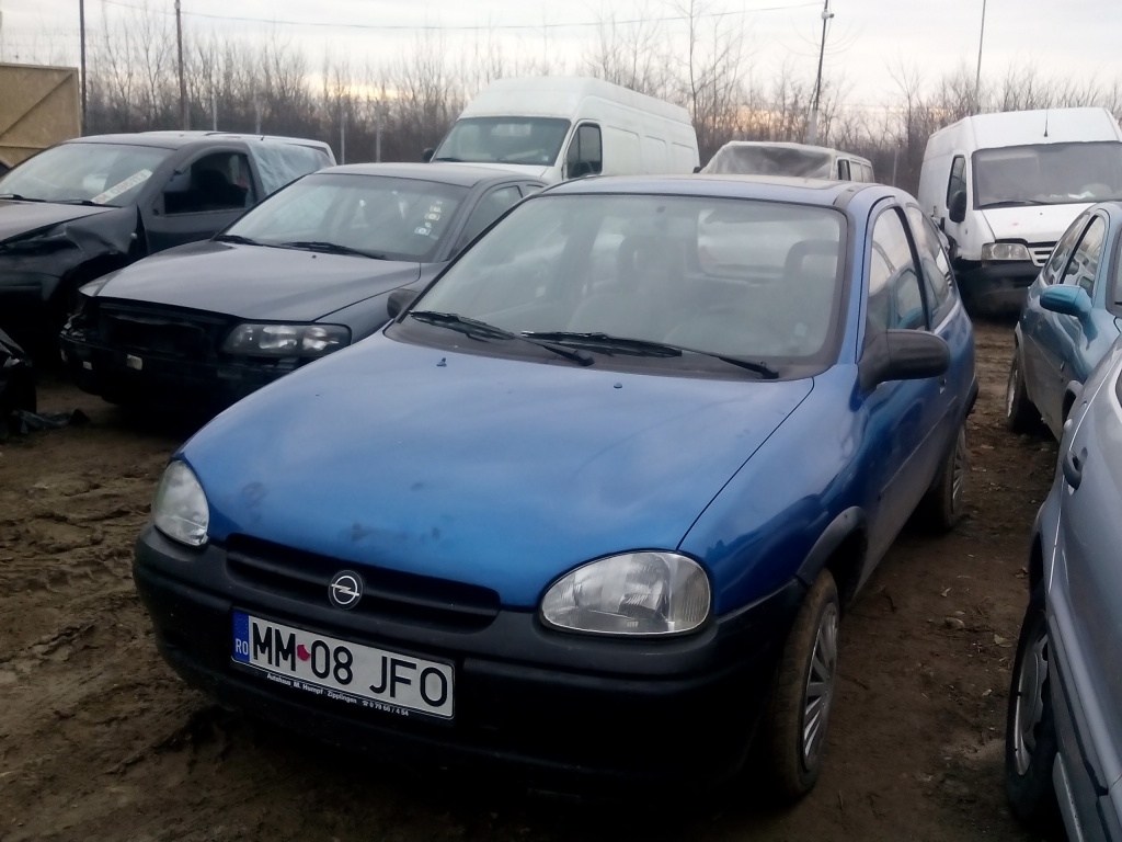 Usa stanga fata Opel Corsa B 1998 Hatchback 1.2 i