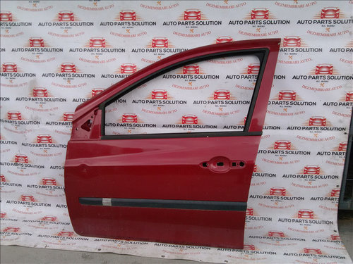 Usa stanga fata Renault CLIO 3 an fabr. 2011