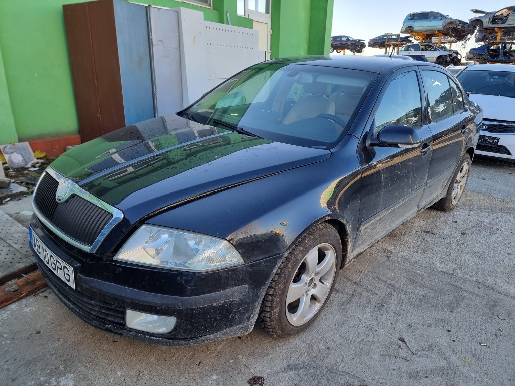 Usa stanga spate complet echipata Skoda Octavia 2 2005 berlina 2.0 tdi bkd