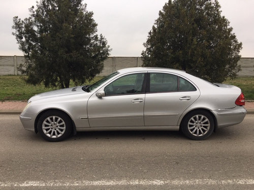 Usa stanga spate Mercedes E class W211