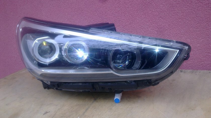 Vand far led dreapta Hyundai i30 2017