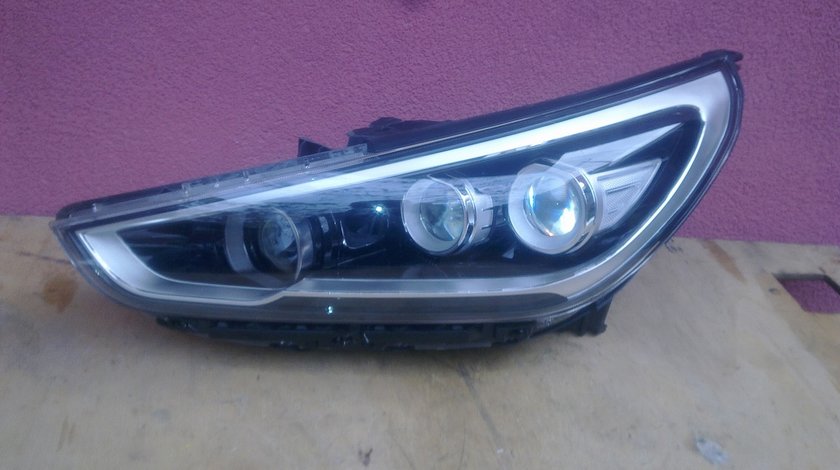 Vand far led stanga Hyundai i30 2017