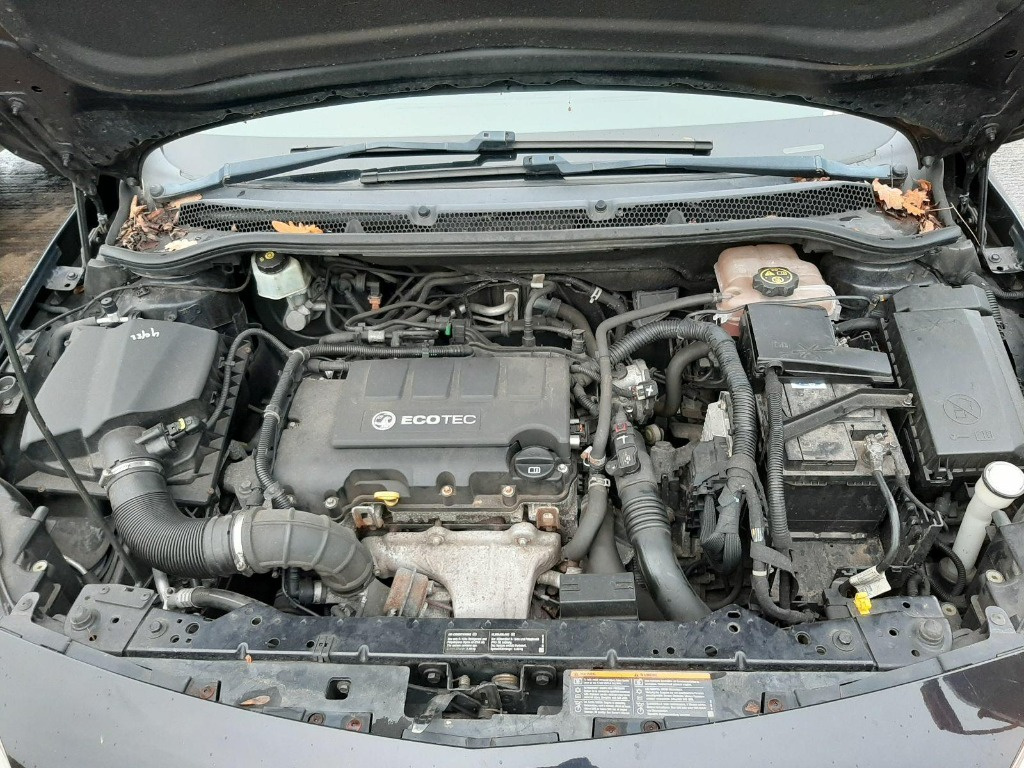 Vas lichid parbriz Opel Astra J 2011 Hatchback 1.4 TI #64793309