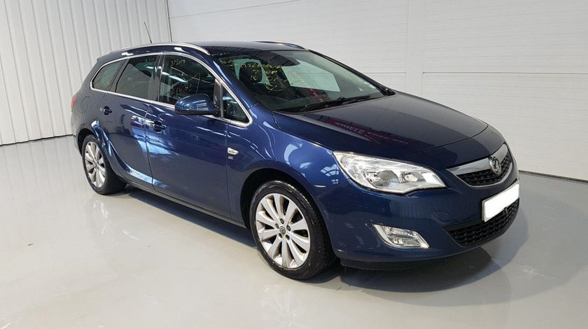 Vas lichid parbriz Opel Astra J 2012 Break 1.6i