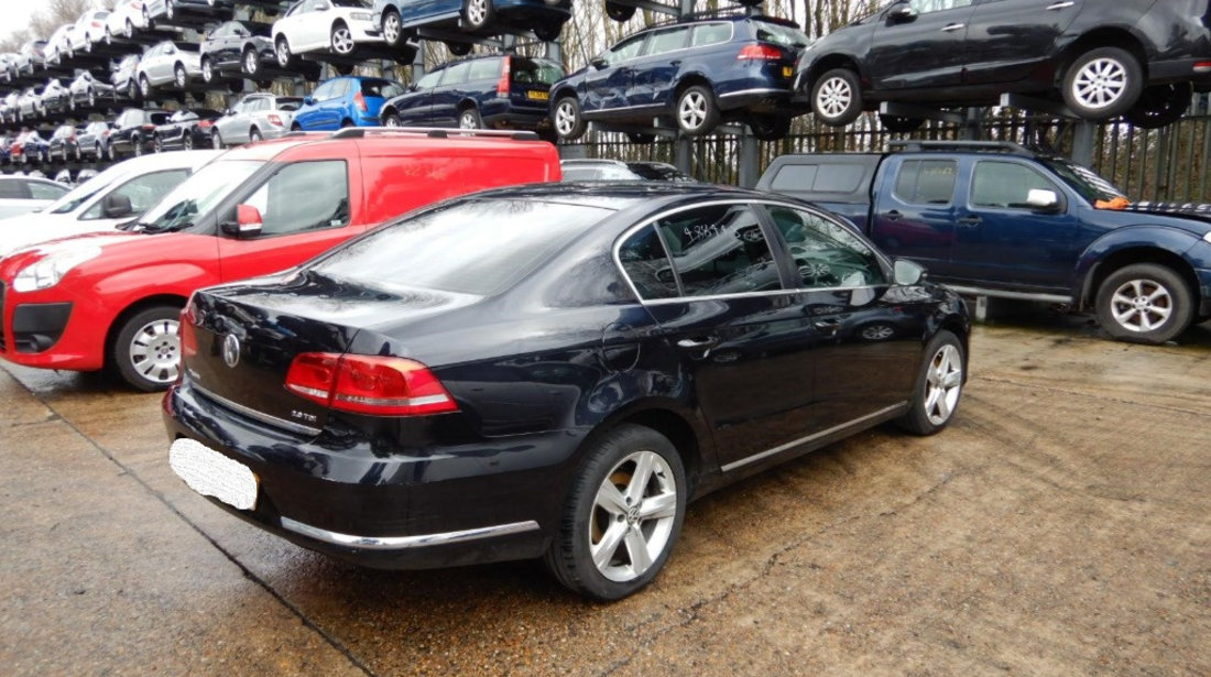 Vas lichid parbriz Volkswagen Passat B7 2011 Berlina 2.0 TDI