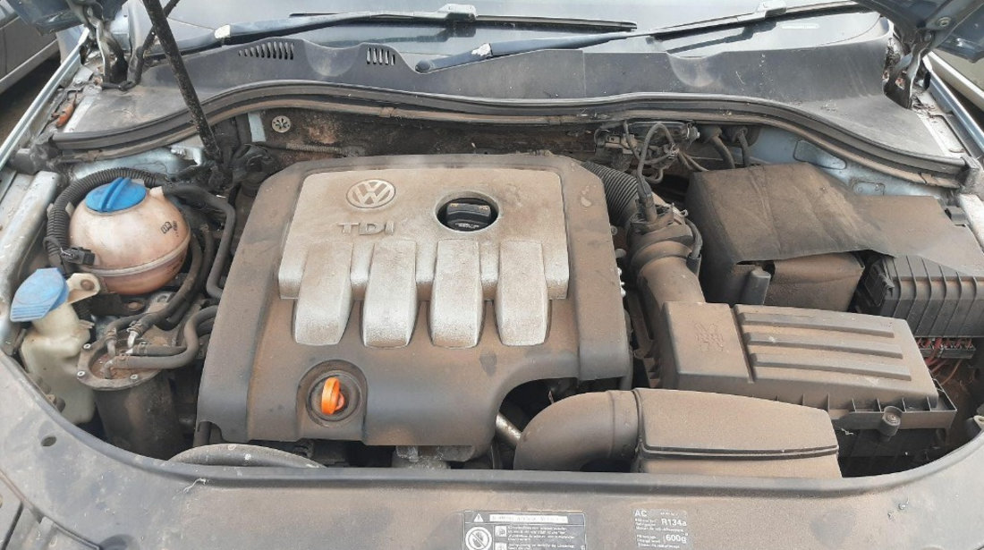 Vas lichid servodirectie Volkswagen Passat B6 2007 Break 2.0 TDI #65844866
