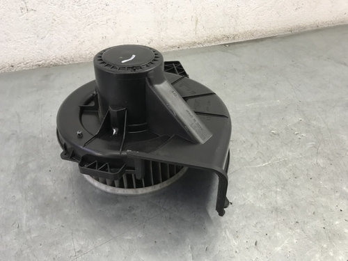 Ventilator aer bord Volkswagen Polo 5-door 1.6 TDI DSG 7 Trepte, 90cp sedan 2011 (6Q1819015)