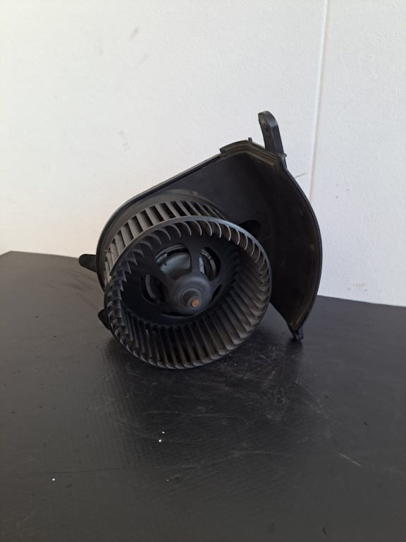 Ventilator Habitaclu Renault Scenic 2 1.9 DCI - COD J84F666583V