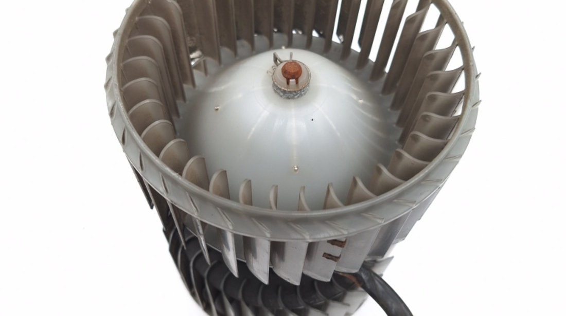 Ventilator Habitaclu / Ventilator Aeroterma VW PHAETON (3D) 2002 - Prezent Motorina 0130111045, 0 130 111 045, MF0160700551, MF016070 0551