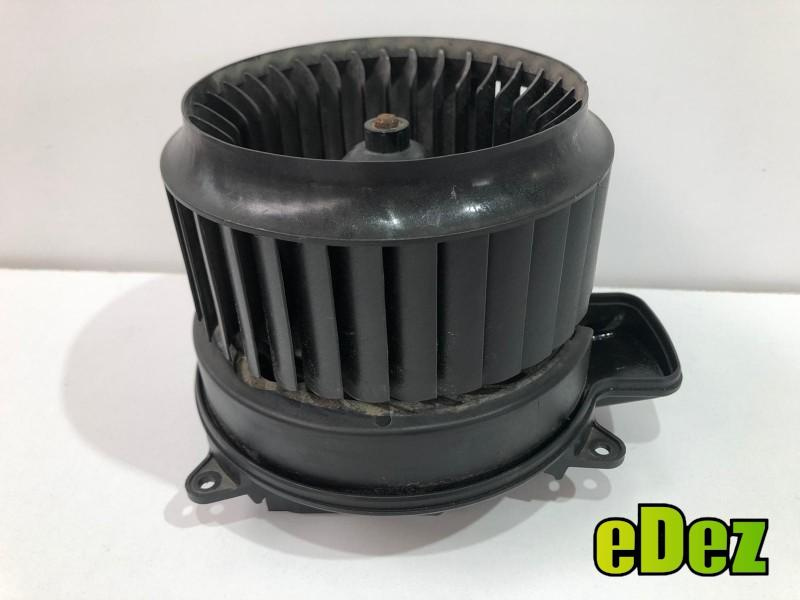 Ventilator habitaclu (volan dreapta) Audi A6 (2010-2018) [4G2, C7] 4h2820021b