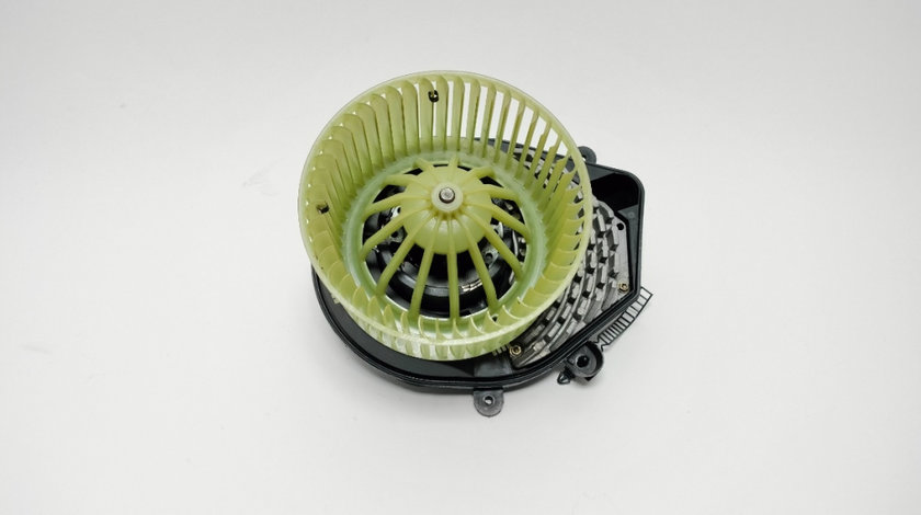 Ventilator habitaclu Volkswagen Passat B5.5 berlina 4motion 2003 OEM 8D1820021