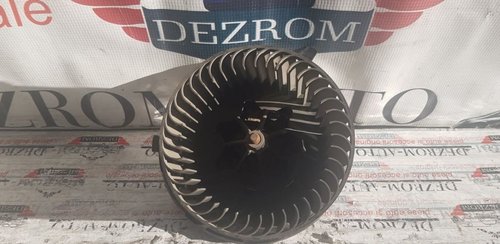 Ventilator habitaclu VW Jetta 3 2.0 FSi cod piesa : 1K1820015J