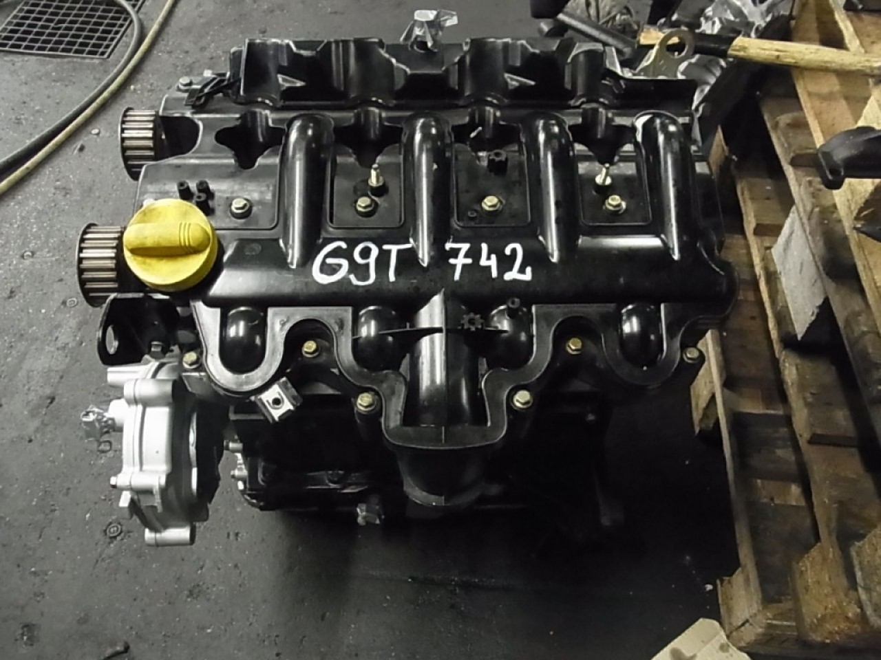 Vibrochen RENAULT 2.2 dci Cod motor G9T #29867158