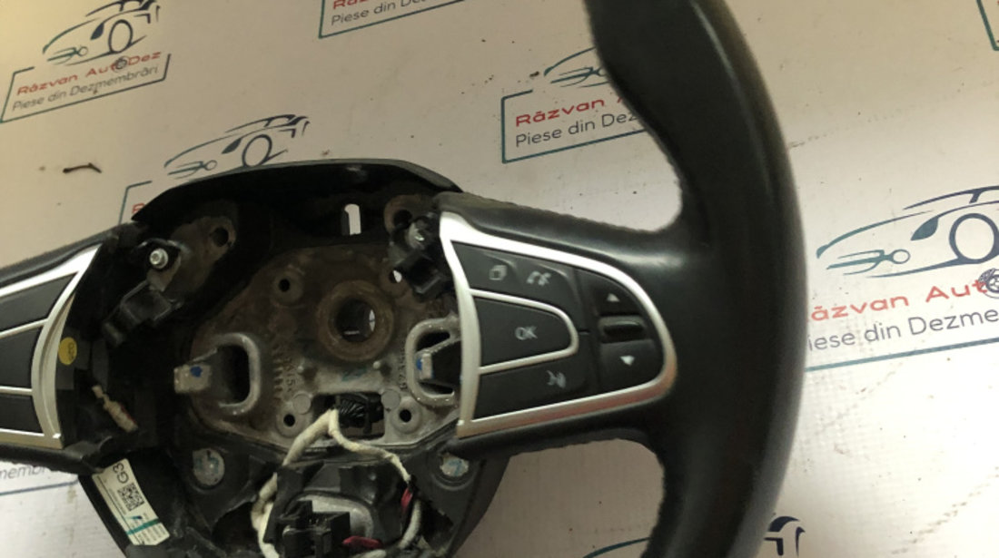 Volan cu comenzi Renault Kadjar 2018, CU DEFECT
