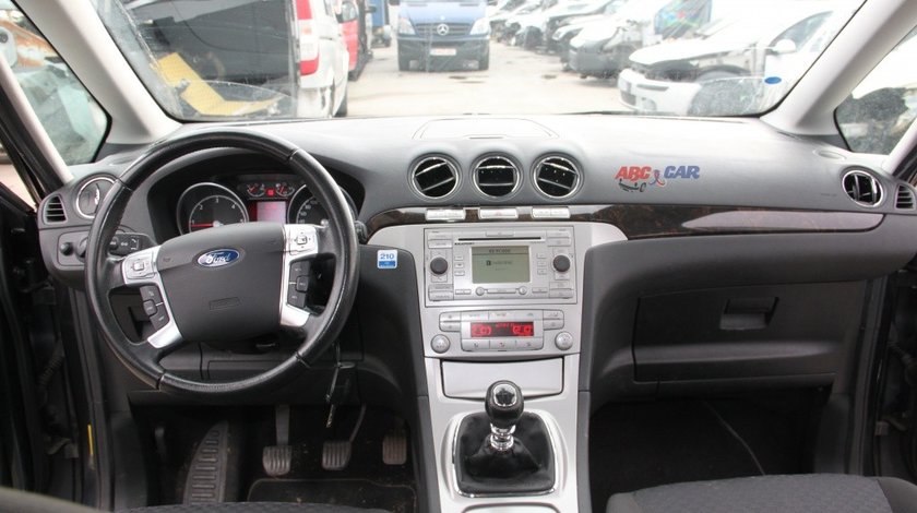 Volan din piele cu comenzi Ford Galaxy model 2007