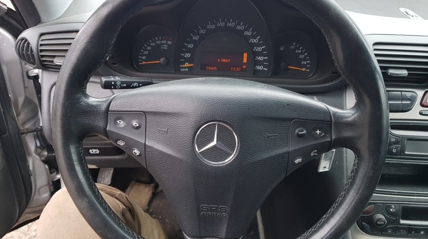 Volan Piele in 3 Spite cu Comenzi FARA Airbag Mercedes Benz W203 CL203 C200 Kompressor 2000-2008