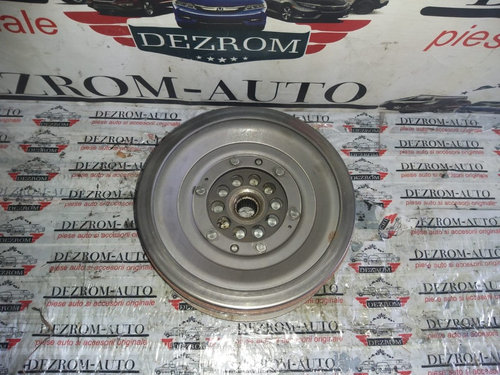 Volanta cod 0B5105317K Audi A4 B8 ALLROAD 3.0 TDI CCWA 240 cai pentru cutie viteze automata cu 7 tre...