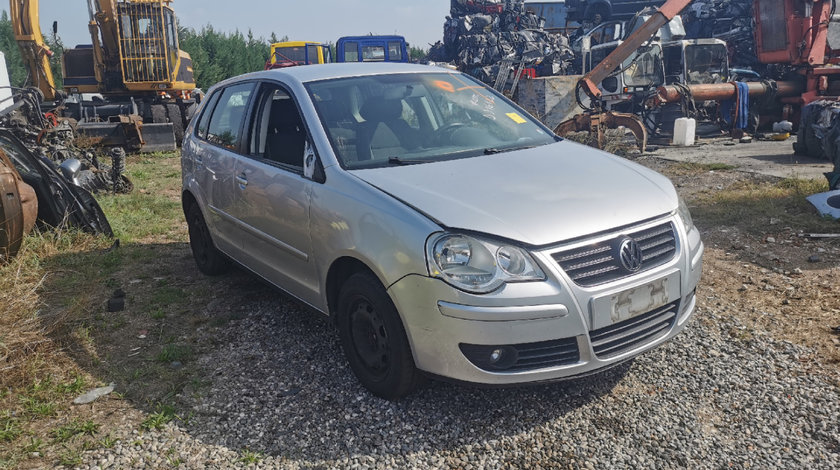 Dezmembrari VW Polo 9N de vânzare.